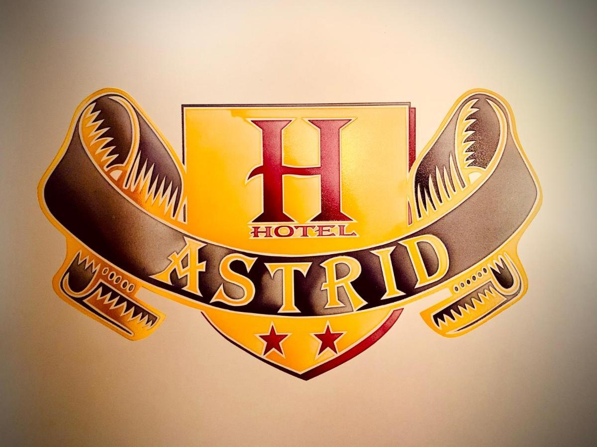 Hotel Astrid Мілан Екстер'єр фото